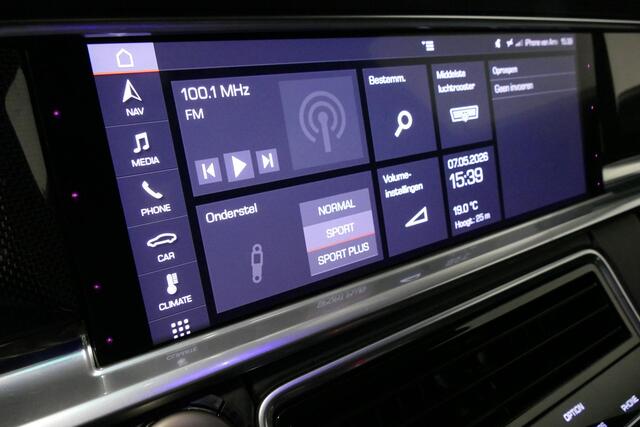 Porsche PANAMERA 2.9 4 E-Hybrid / Orig. Nedelands (NAP) / Panoramadak / Sport Chrono / Sportuitlaat / Elektr. verstelbare voorstoelen + memory (18weg) / Carbon interieur / Luchtvering / Stoelkoeling / PDLS+ / Rondomzichtcamera / Stoelverwarming voor + achter / Softclose /