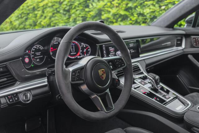 Porsche PANAMERA Sport Turismo GTS 4.0 V8 460PK SportDesign Pano Sport Chrono Carbon Alcantara 18-weg Sportstoelen Sportuitlaat Luchtvering