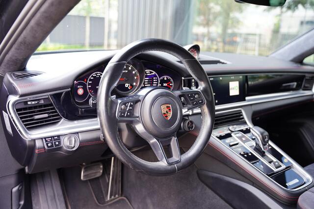 Porsche PANAMERA Sport Turismo 4.0 GTS / Panoramadak / Sportuitlaat