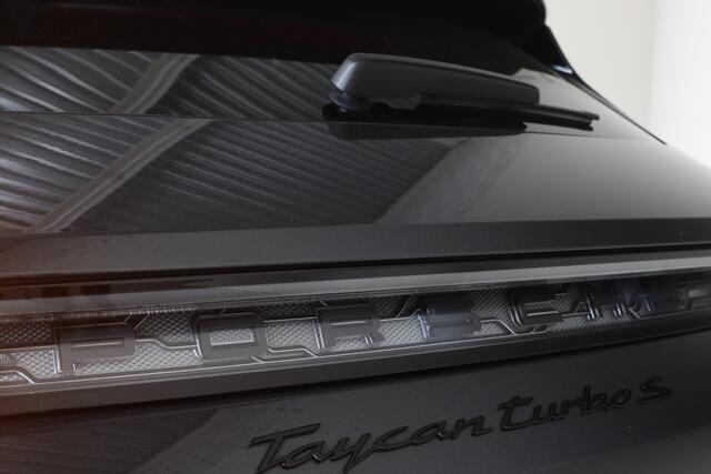 Porsche Taycan TURBO S CROSS TURISMO 93kw Carbon Int.Delen I Pano I Sport Chrono