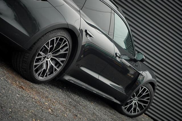 Porsche Taycan Cross Turismo 4 93 kWh / Dual Screen / Pano / Sportstoelen / Warmtepomp