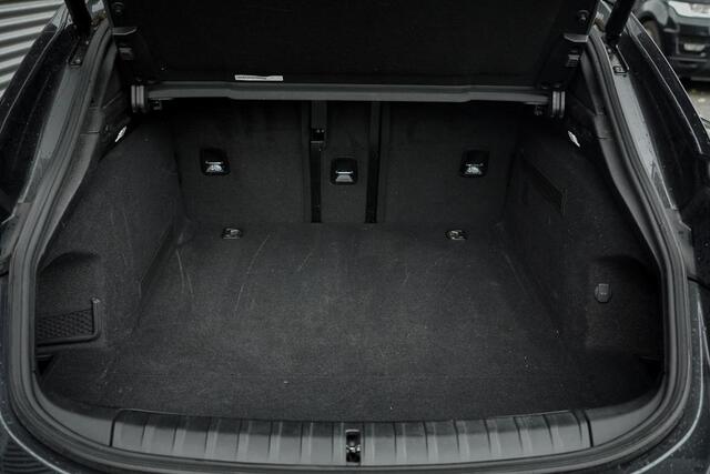 Porsche Taycan Cross Turismo 4 93 kWh / Dual Screen / Pano / Sportstoelen / Warmtepomp