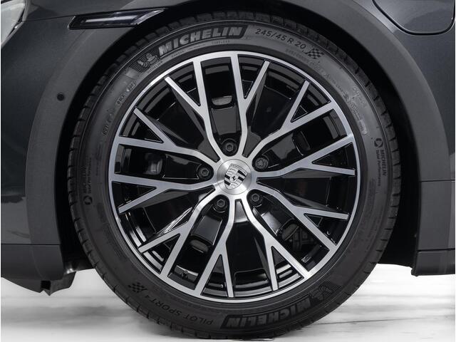 Porsche Taycan 4 Cross Turismo