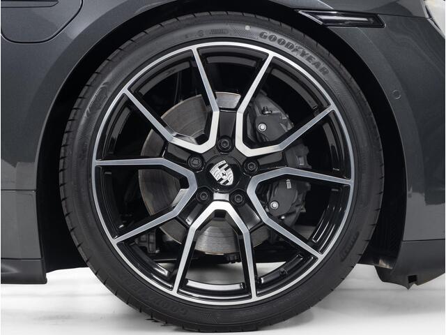 Porsche Taycan Sport Turismo