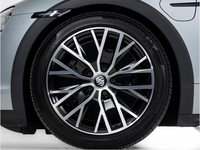 Porsche Taycan 4 Cross Turismo