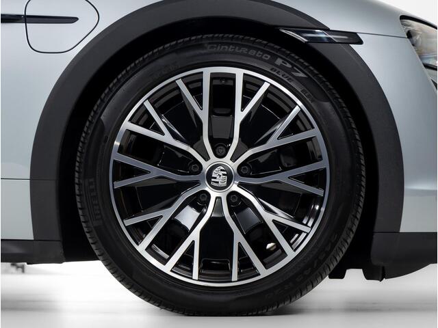 Porsche Taycan 4 Cross Turismo