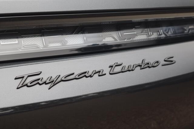 Porsche Taycan Cross Turismo Turbo S 93 kWh Carbon Int.Delen I Pano I Sport Chrono