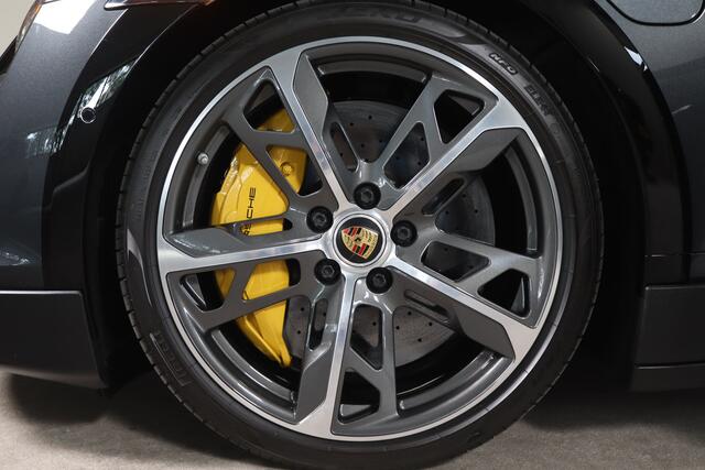 Porsche Taycan Cross Turismo Turbo S 93 kWh Carbon Int.Delen I Pano I Sport Chrono