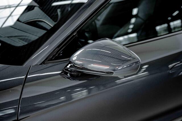 Porsche Taycan Turbo S l Sport Design Carbon l Burmester