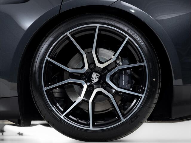 Porsche Taycan 89 kWh