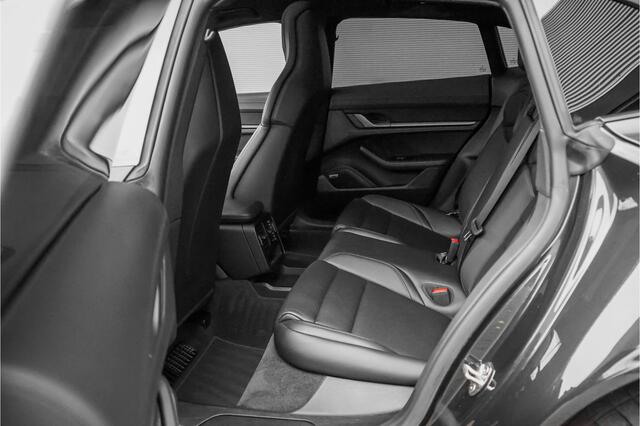 Porsche Taycan Cross Turismo 4 93 kWh Luchtvering Pano HUD Bose 1e Eig Ori NL