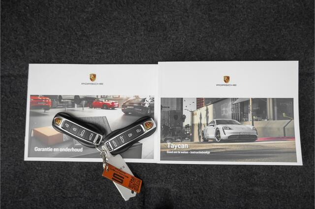 Porsche Taycan Cross Turismo 4 93 kWh Luchtvering Pano HUD Bose 1e Eig Ori NL