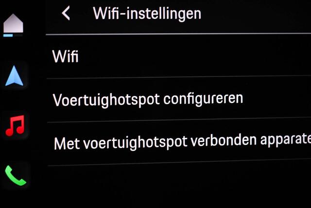 Porsche Taycan Cross Turismo 4S 93 kWh | PANORAMADAK | STOELVERWARMING | GEHEUGEN / PARKEER- PACK | BOSE DAB | APPLE | CAMERA