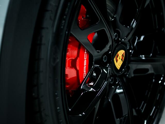 Porsche Taycan 4S Cross Turismo