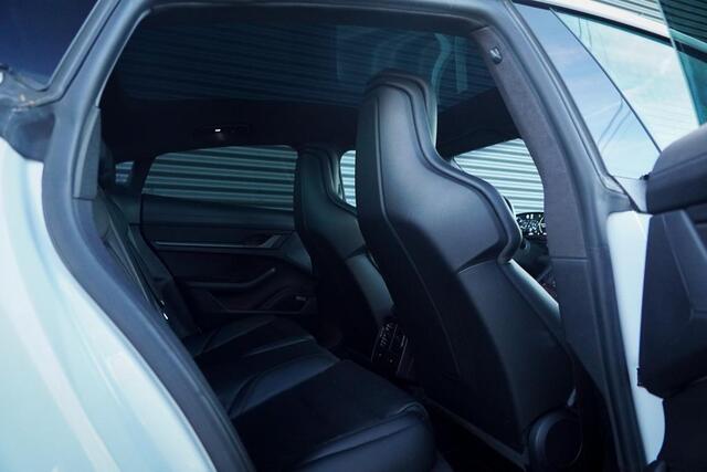 Porsche Taycan Turbo 93 kWh / 4Wiel Sturing / Pano / Passenger Display / Coated Brakes / Incl BTW