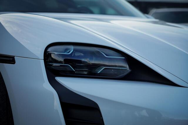 Porsche Taycan Turbo 93 kWh / 4Wiel Sturing / Pano / Passenger Display / Coated Brakes / Incl BTW