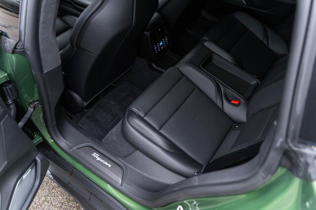 Porsche Taycan Sport Turismo Turbo S Burmester / Nachtzicht / Massage / 21 inch / Keramisch