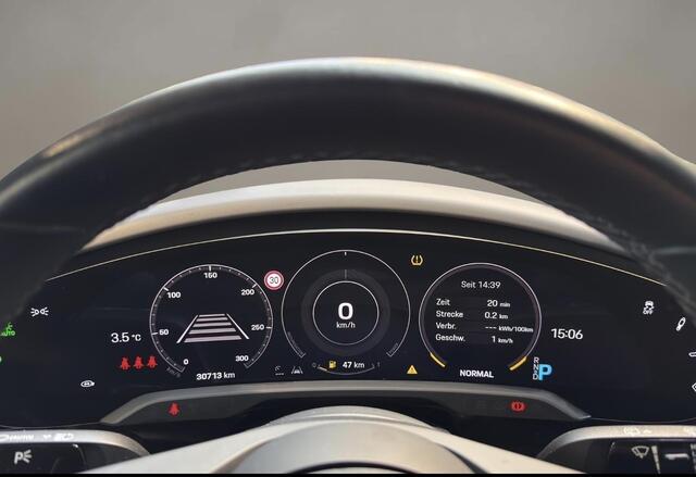 Porsche Taycan Sport Turismo 89 kWh