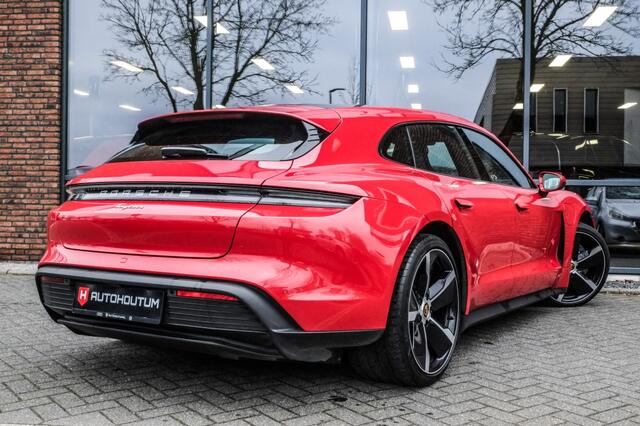 Porsche Taycan Sport Turismo Panoramadak, Sport Chrono, Adaptive cruisecontrol