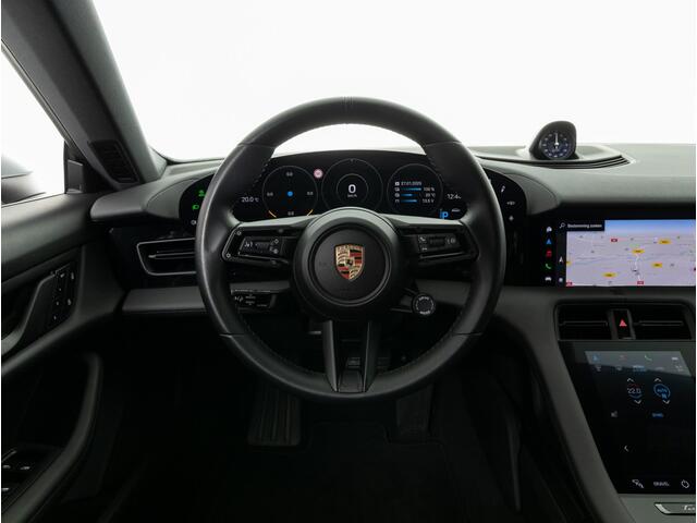 Porsche Taycan 4 Cross Turismo