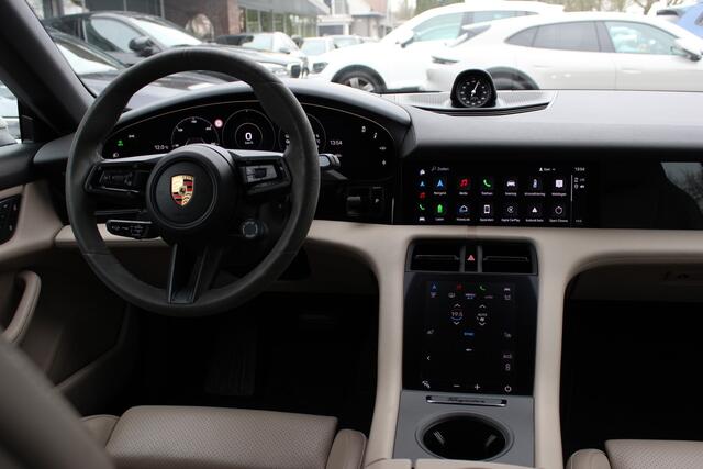 Porsche Taycan Sport Turismo 4S 93 kWh / Panoramadak / 360Camera / Head-up / Accu Performance+ / 21'' / Achterasbesturing / Luchtvering / Keyless / Stoel+Stuurverwarming / DAB / ACC