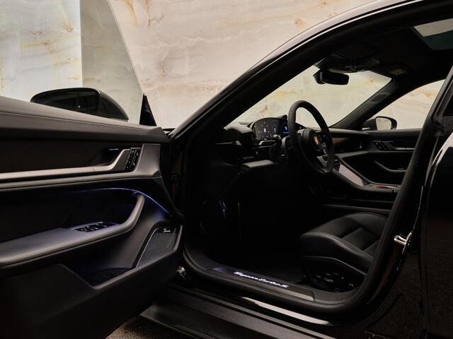 Porsche Taycan Turbo S, PCCB, PDCC, SportDesign, carbon, pano, Burmester, InnoDrive matrix-LED, 21", HUD, keyless, privacy