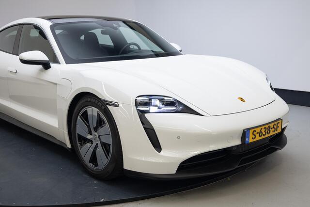 Porsche Taycan Performance 93 kWh | Panoramadak | Warmtepomp | Camera | 5 zits |