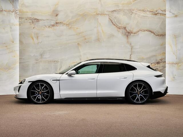 Porsche Taycan Sport Turismo, NL-auto, pano, PASM, performance battery plus, bijrijdersdisplay, ACC, HUD, sp.chrono, PDLS+, 21"