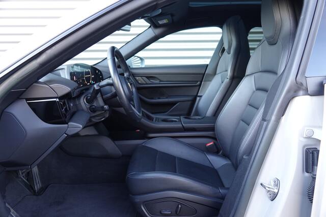 Porsche Taycan 93 kWh Performance Accu Plus | Approved | Pano | Warmtepomp | Luchtvering |