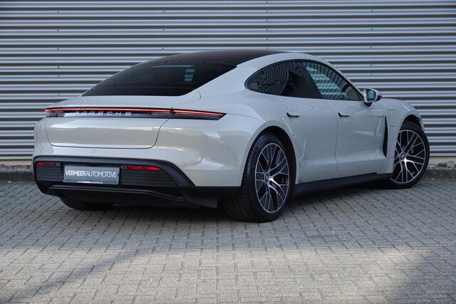 Porsche Taycan 93 kWh Performance Accu Plus | Approved | Pano | Warmtepomp | Luchtvering |