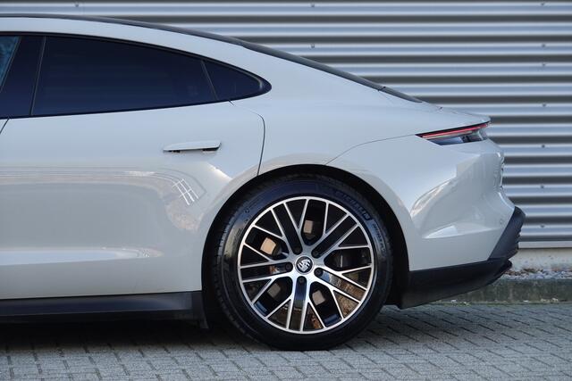 Porsche Taycan 93 kWh Performance Accu Plus | Approved | Pano | Warmtepomp | Luchtvering |