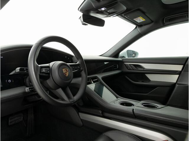 Porsche Taycan 4S Cross Turismo