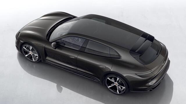 Porsche Taycan 4 Cross Turismo
