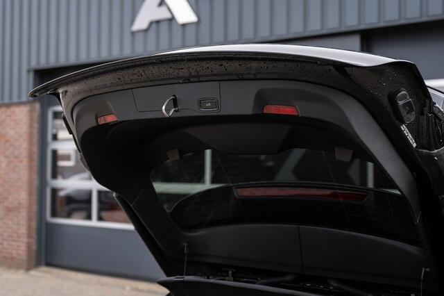 Porsche Taycan 4 93 kWh | Panorama | Luchtvering | Bose | Camera | Sport Chrono | 21' inch | BTW |