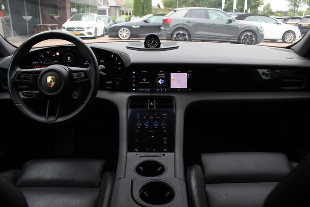 Porsche Taycan Performance 84 kWh / Panoramadak / 360Camera / Luchtvering / Sportchrono / 21'' / Bose / Keyless / Adaptieve Stoelen / Stuur+Stoelverwarming / Dodehoek / DAB / ACC