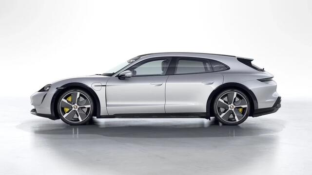 Porsche Taycan Turbo S Cross Turismo