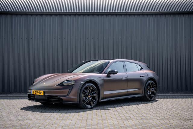 Porsche Taycan Cross Turismo 4 | 93kWh | SOH 91% | Luchtvering | Panoramdak