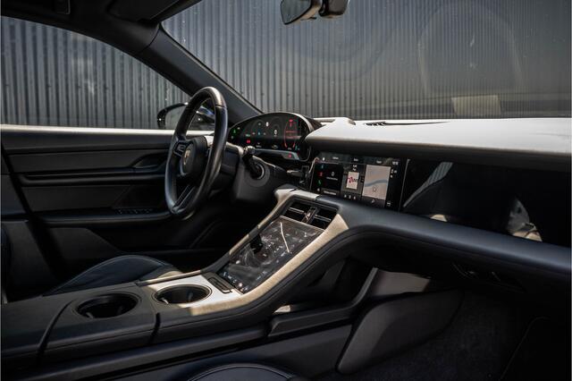 Porsche Taycan Cross Turismo 4 | 93kWh | SOH 91% | Luchtvering | Panoramdak
