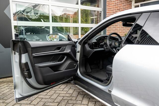 Porsche Taycan 4S 93 kWh | Panorama | Luchtvering | Bose | 360° | Head-Up | 18 V. Seats | ACC | 20' inch |