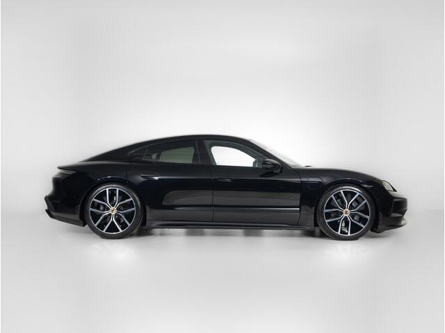 Porsche Taycan Black Edition