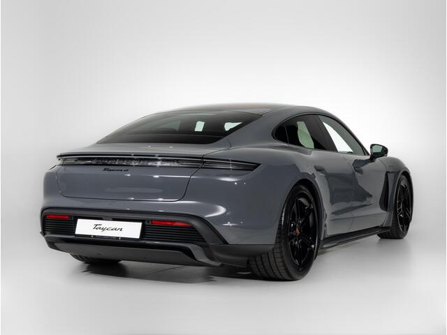 Porsche Taycan 4 Black Edition