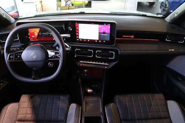 Renault 4 Comfort Range Iconic 52 kWh | Pack Advanced Driving Assist | Stoel-/Stuurverwarming | Navigatie | Achteruitrijcamera
