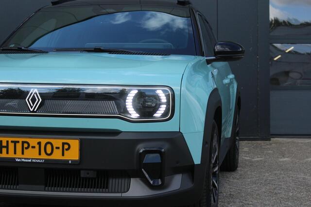 Renault 4 comfort range iconic 150Pk 52 kWh | Navigatie Via Google | Apple & Android Carplay | Parkeersensoren Voor & Achter | Achteruitrijcamera | Adaptieve Cruise Control | Privacy Glass | Keyless entry | Elektrische Achterklep |