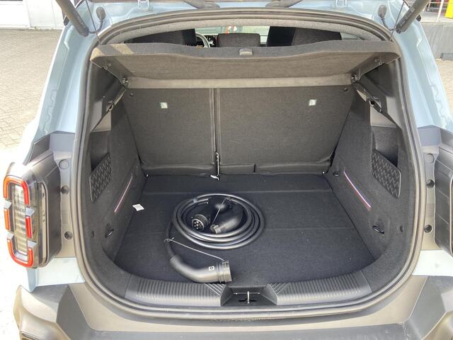 Renault 4 comfort range techno 52 kWh / Google assist/Parkeersensoren/achteruit rij camera/Climate control/DEMO voertuig vraag naar beschibaarheid