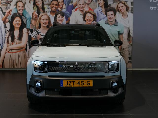 Renault 4 comfort range techno 52 kWh - NIEUW! - Elektrische kofferbakklep - Dodehoek - Stoel + stuurverwarming