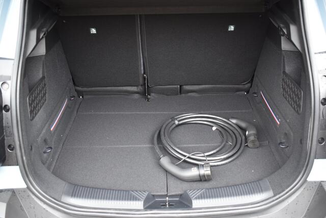 Renault 4 Techno | Achteruitrijcamera | Elektronisch geregelde airconditioning | Full LED koplampen