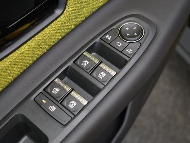 Renault 5 Iconic cinq Comfort range | Achteruitrijcamera | Elektrisch verwarmbare voorstoelen | ISOFIX-bevestigingssysteem voor kinderzitjes op passagiersstoel en op de twee buitenste zitplaatsen achter