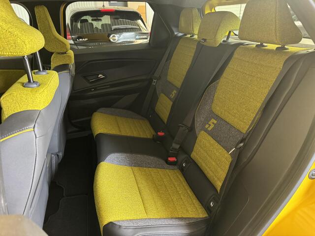 Renault 5 urban range Iconic Cinq 40 kWh | DEMO | Harman / Kardon | Stoelverwarming | Adaptive Cruise Control | Beschikbaar vanaf 09-26 |