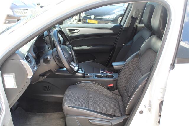 Renault Arkana 1.6 E-Tech Hybrid 145 Intens