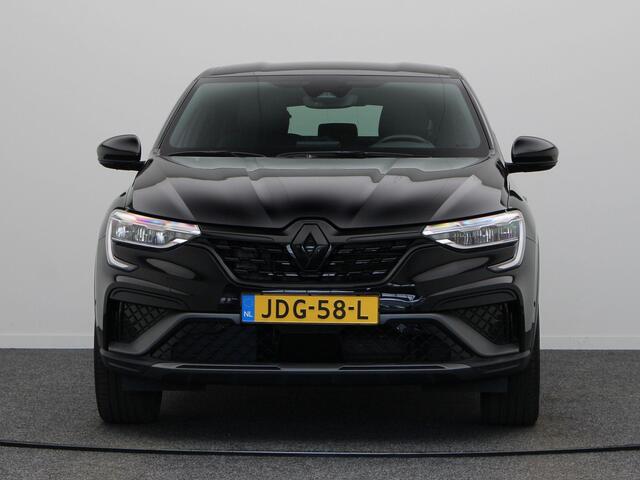 Renault Arkana E-Tech hybrid 145pk E-Tech engineered | Stoel- en stuurverwarming | Elektrisch verstelbare stoelen | Active Driver Assist | Parkeersensoren rondom |